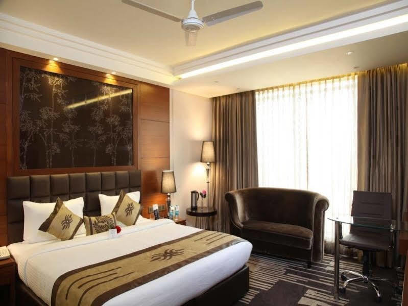 Hotel Jrd Exotica New Delhi Extérieur photo